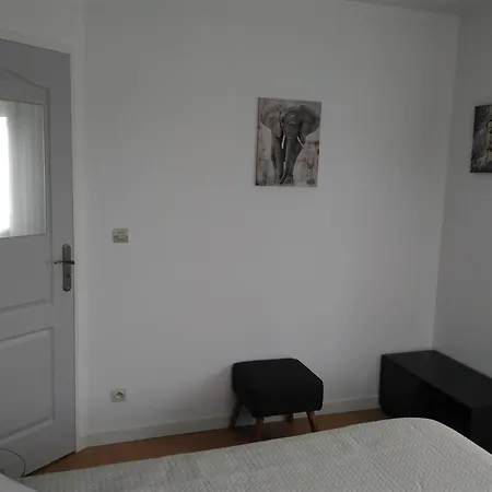 24 Fois - Circuit Des 24 H A 10 Mn - 2 Chambres, 4 Personnes & Cuisine