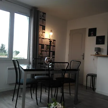 아파트 24 Fois - Circuit Des 24 H A 10 Mn - 2 Chambres, 4 Personnes & Cuisine *