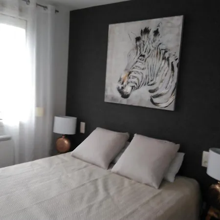 24 Fois - Circuit Des 24 H A 10 Mn - 2 Chambres, 4 Personnes & Cuisine 르망